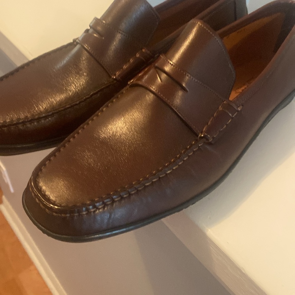 Pair of Santoni Shoes in brown, size 10.5 Like New condition Maybe worn once - Picture 2 of 11
